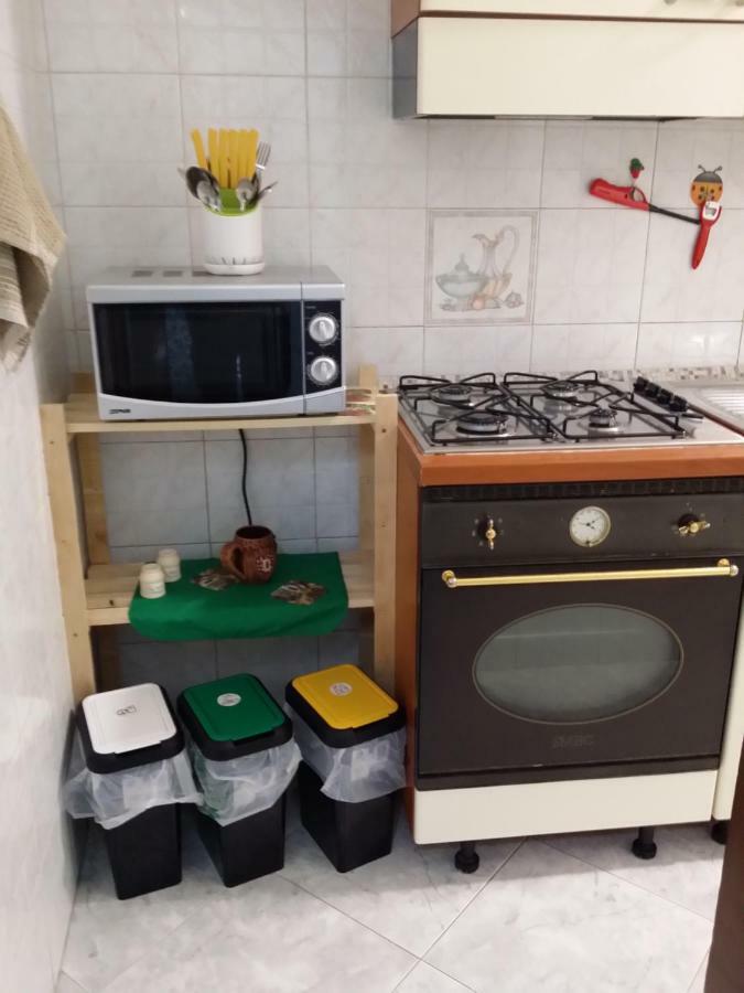 Apartamento La Casa Di Lully Torre del Greco Exterior foto