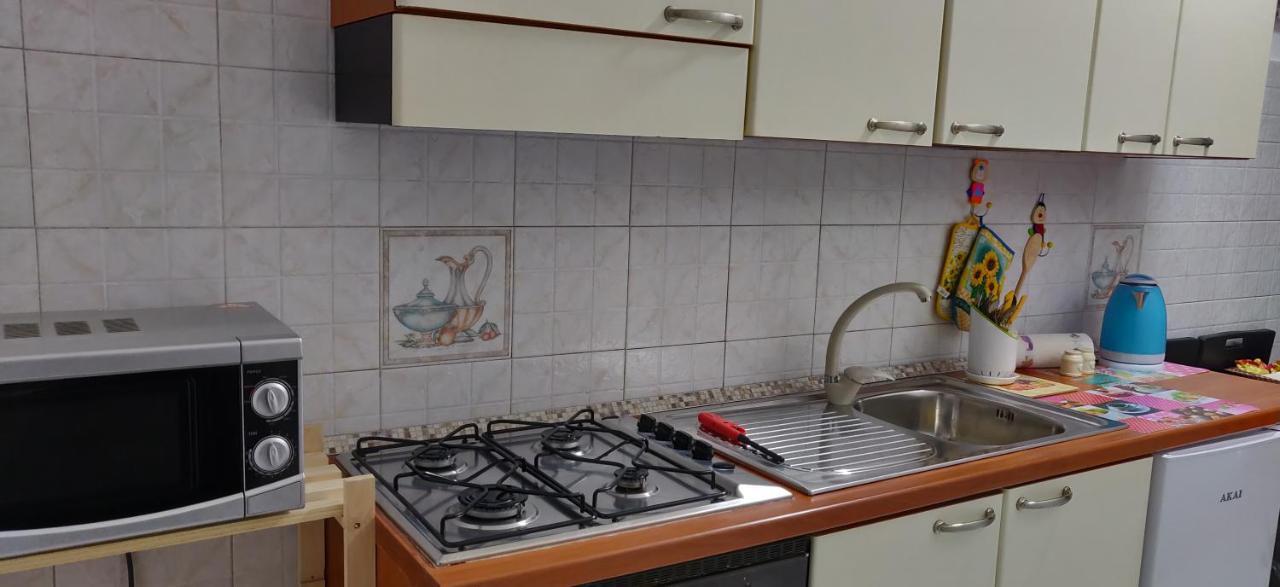 Apartamento La Casa Di Lully Torre del Greco Exterior foto