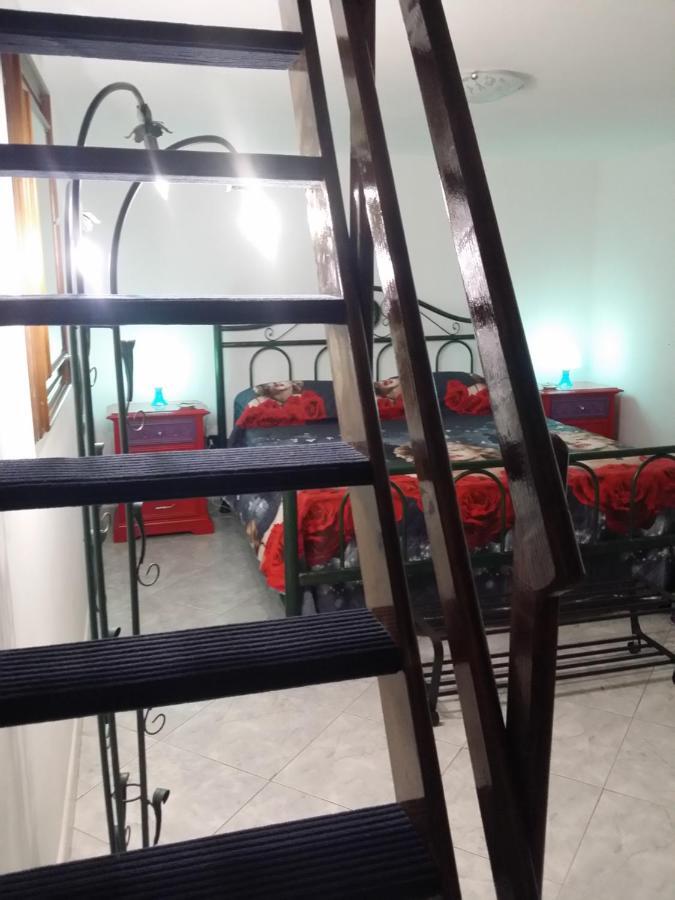 Apartamento La Casa Di Lully Torre del Greco Exterior foto