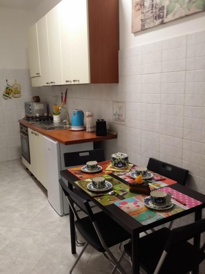 Apartamento La Casa Di Lully Torre del Greco Exterior foto